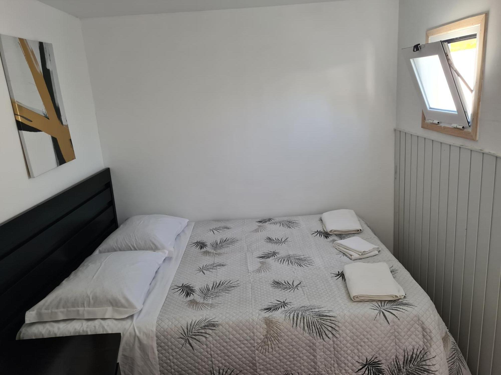 リスボン Casa Vale Ecotainerホステル エクステリア 写真