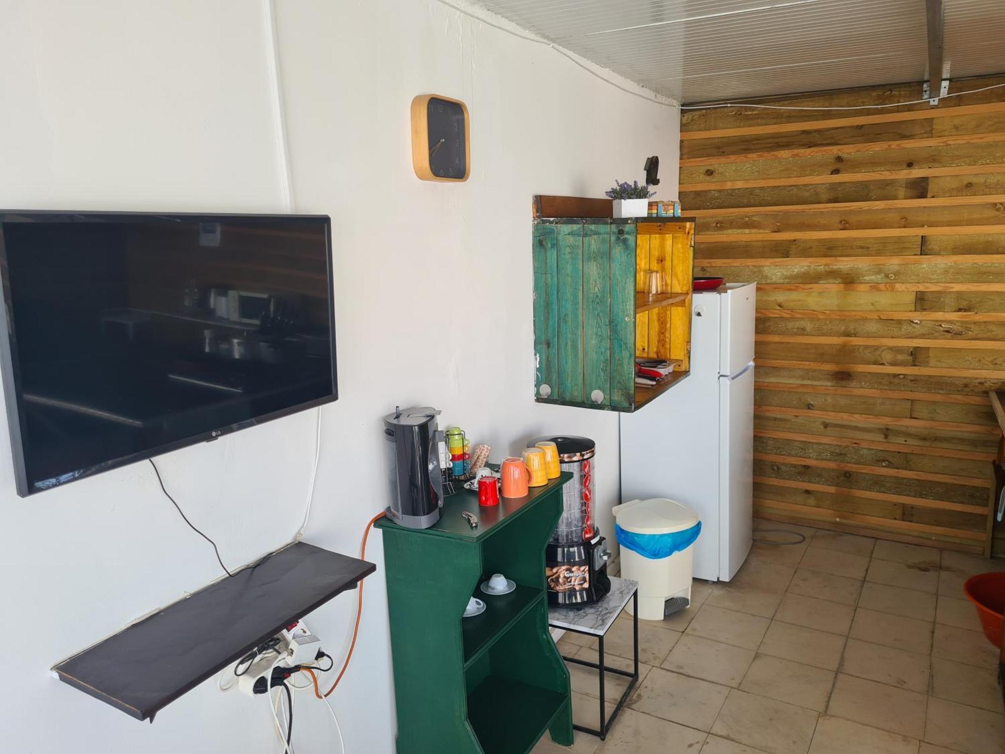 リスボン Casa Vale Ecotainerホステル エクステリア 写真