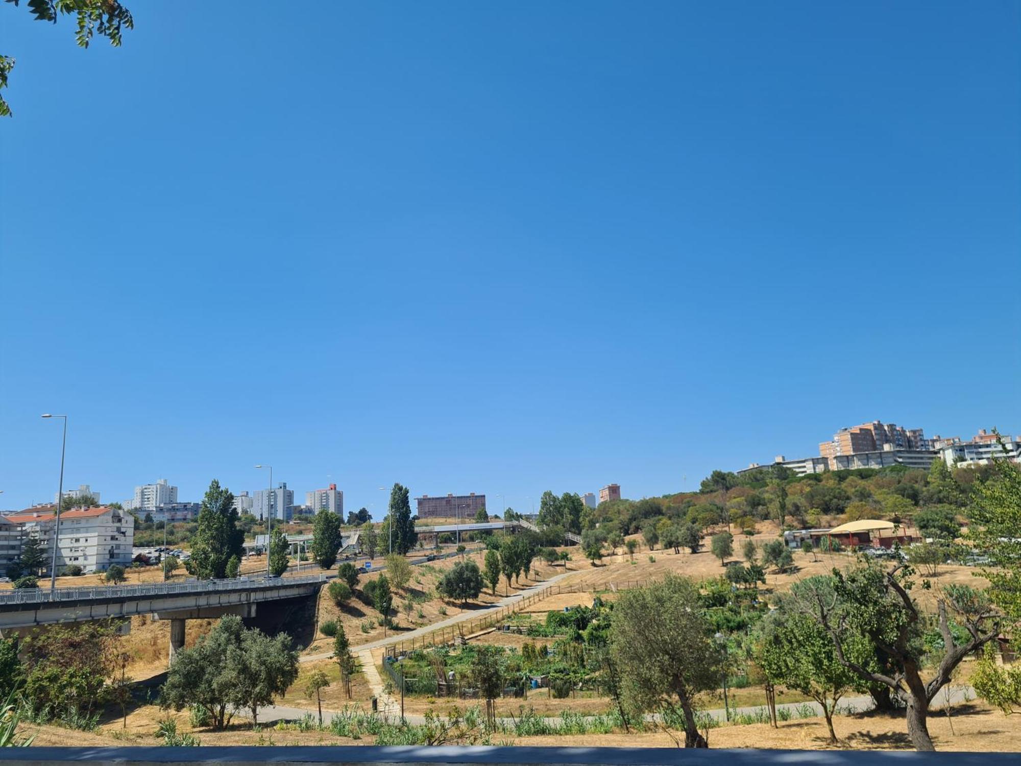 リスボン Casa Vale Ecotainerホステル エクステリア 写真